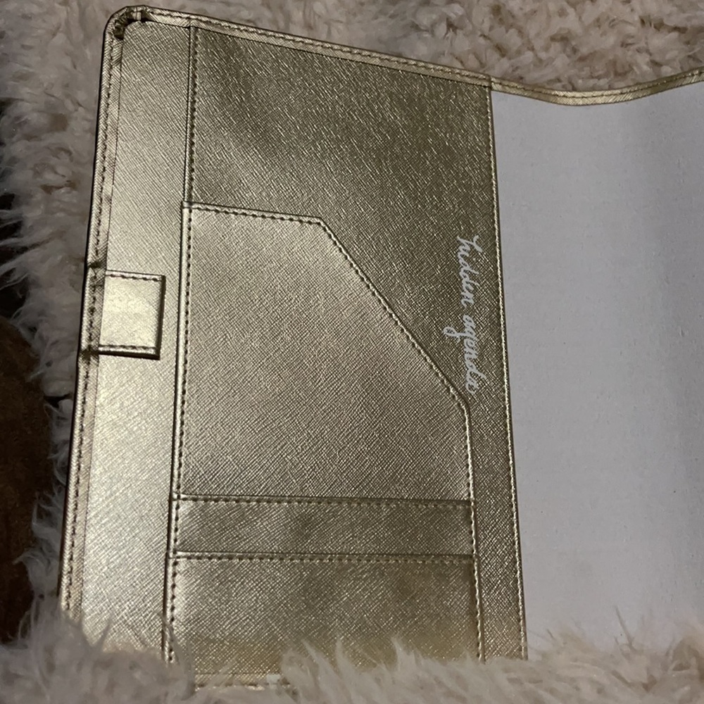 Lilly Pulitzer Agenda Folio - Picture 2 of 4